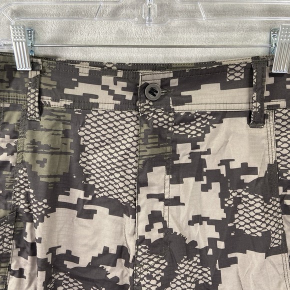 AFTCO Shorts mens 40x10 Board Hybrid Swim Cargo Pockets Digital Camo AOP Fishing - Picture 6 of 13